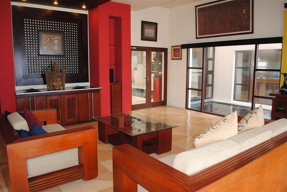 Suarti Resort, Villas & Gallery Ketewel Exterior foto