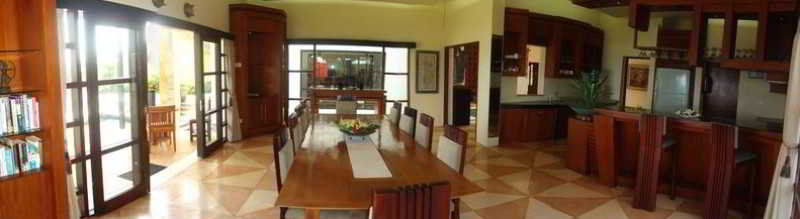 Suarti Resort, Villas & Gallery Ketewel Exterior foto