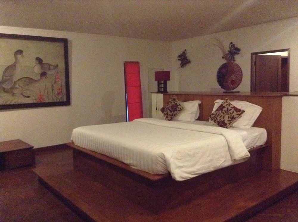 Suarti Resort, Villas & Gallery Ketewel Exterior foto