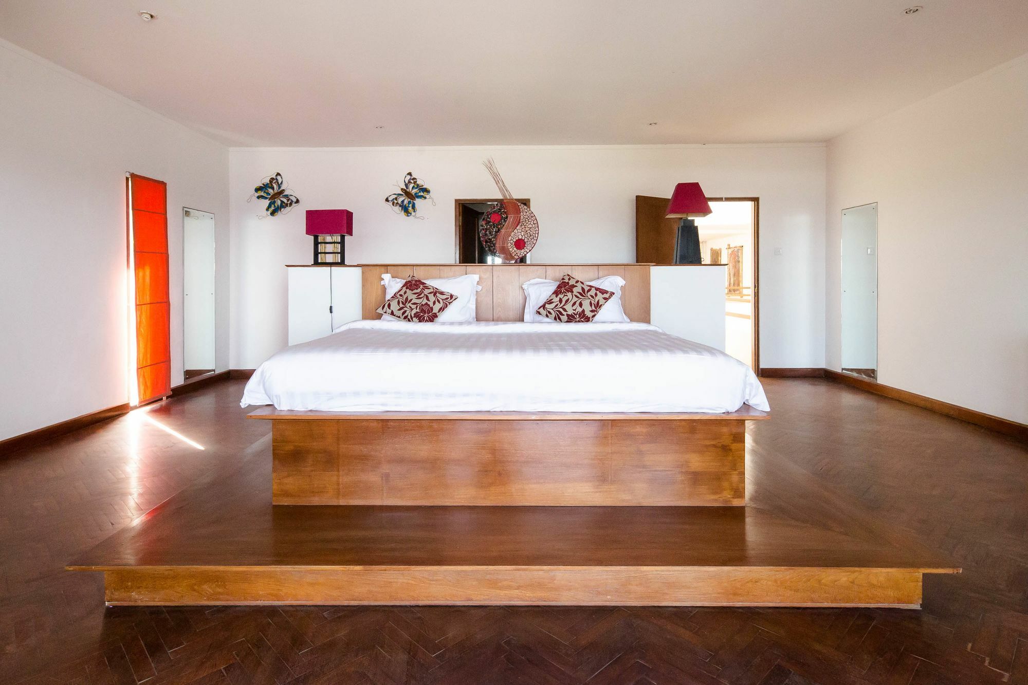 Suarti Resort, Villas & Gallery Ketewel Exterior foto