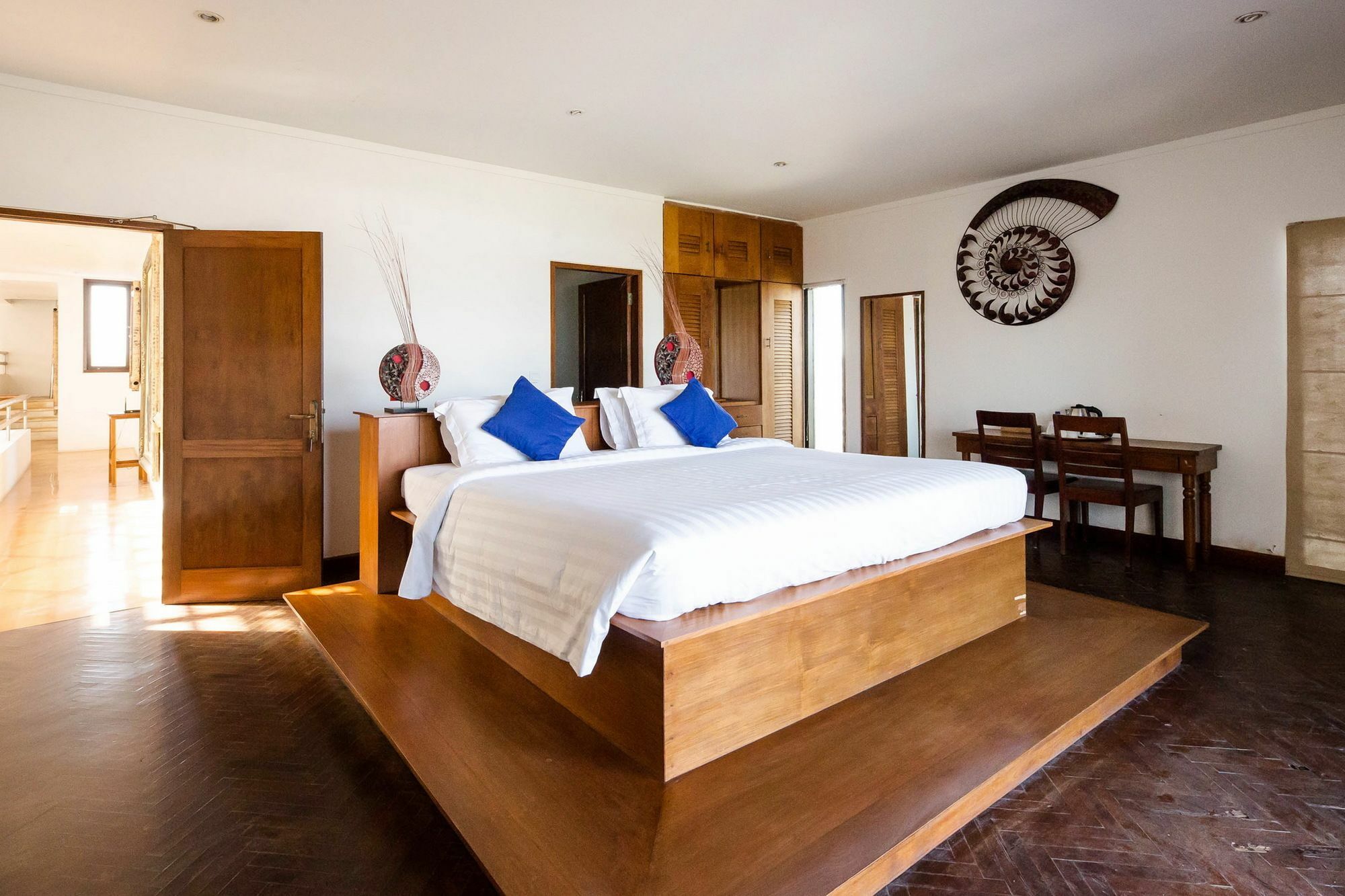 Suarti Resort, Villas & Gallery Ketewel Exterior foto